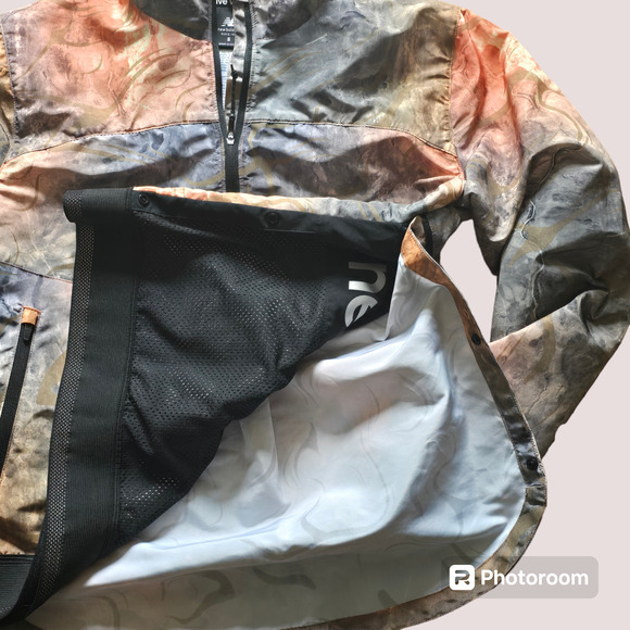 New Balance Women's PMV Kimbia Jacket, Size Small - Picture 4 of 8